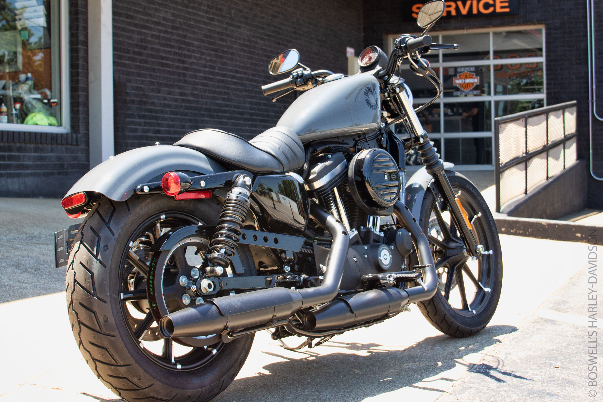 Harley Sportster Iron 883: Unleash the Road's Roar!